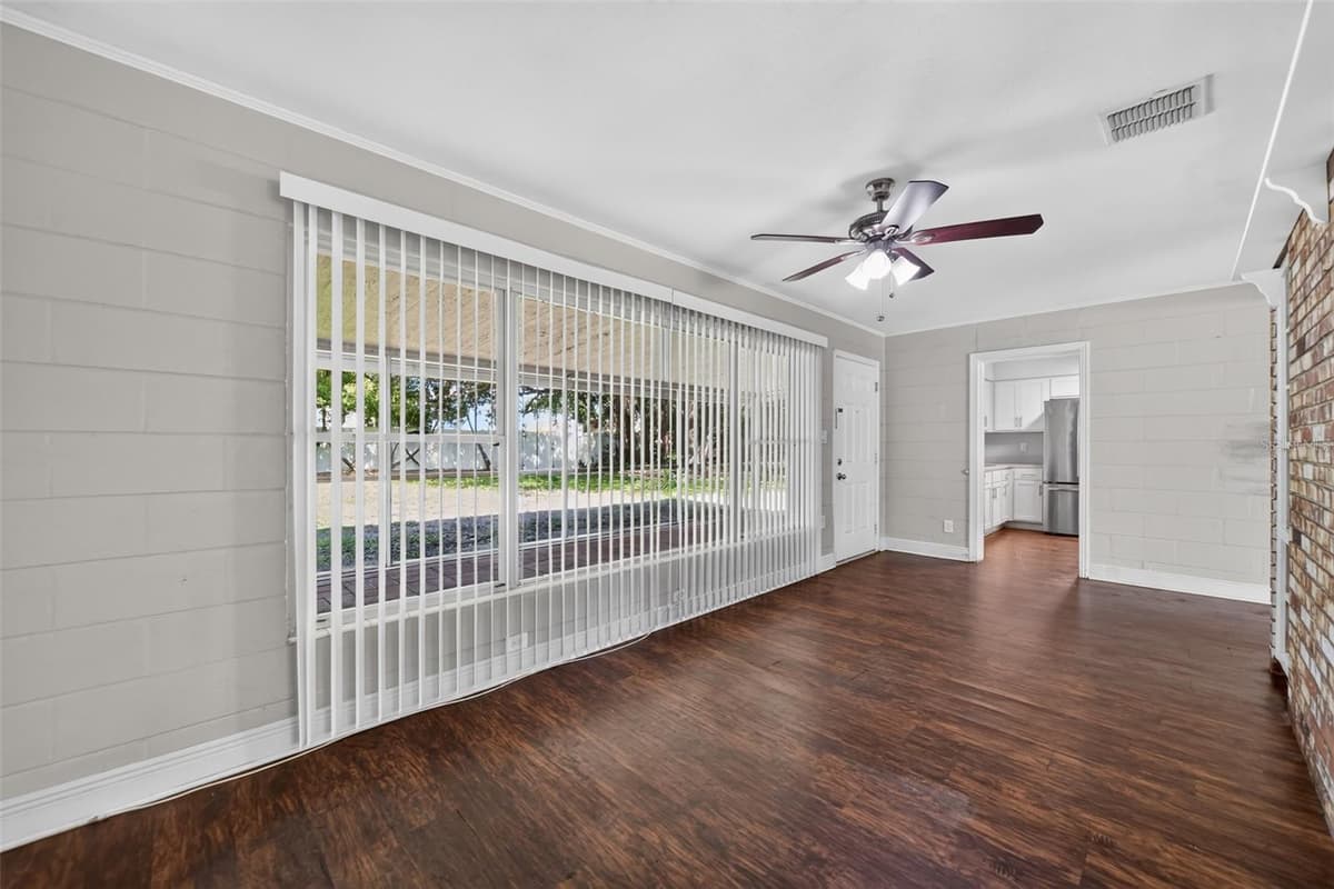 351 STARLING ROAD — photo 14 of 30