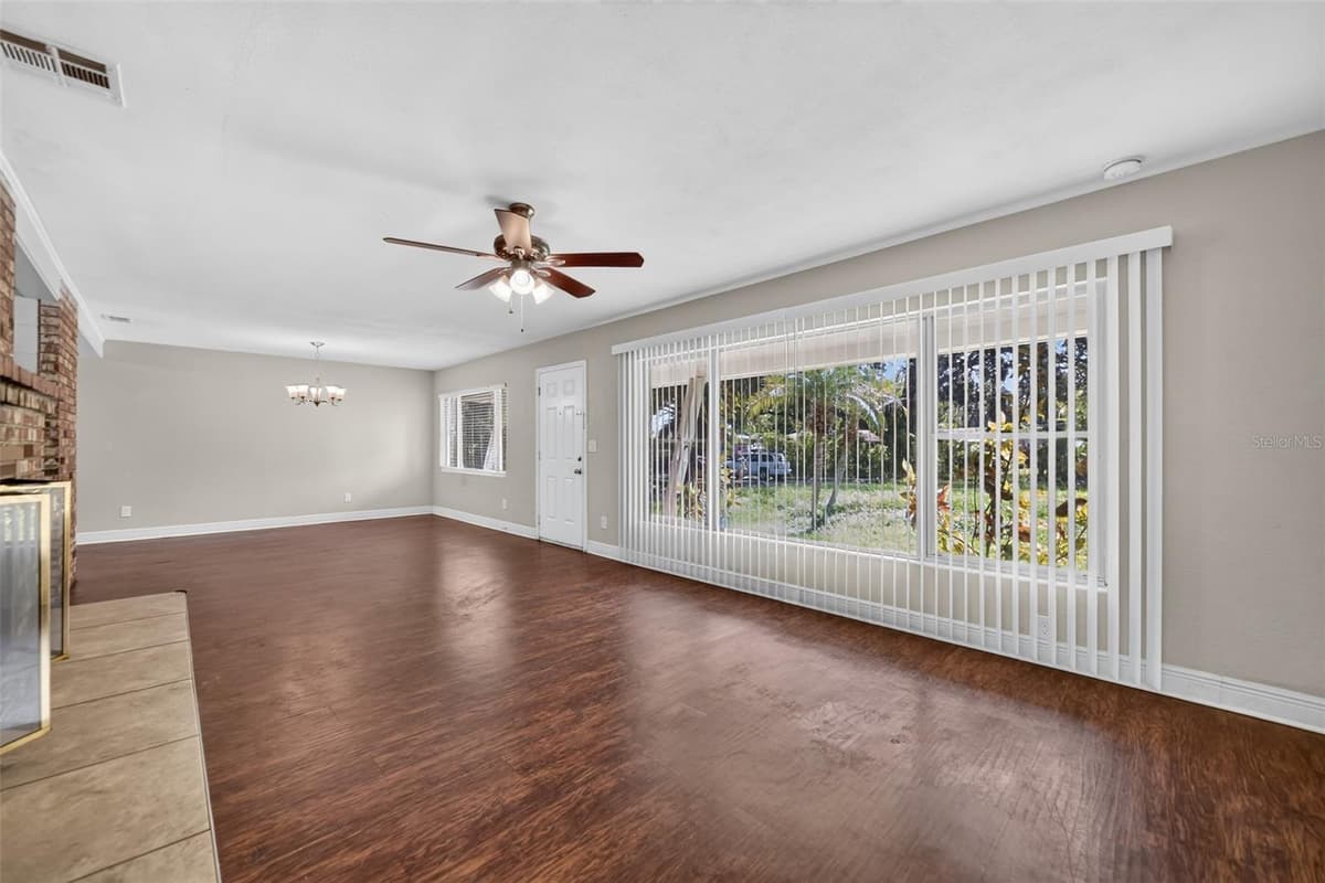 351 STARLING ROAD — photo 13 of 30