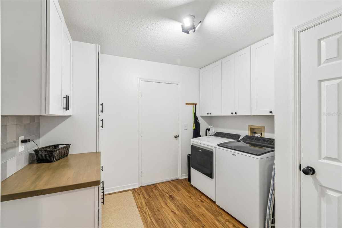 3813 POLUMBO DRIVE — photo 32 of 56
