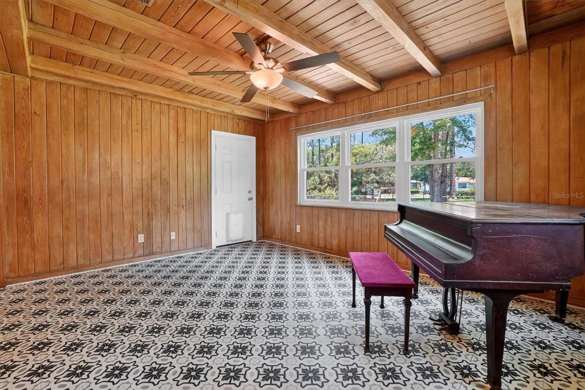 5503 LAKEWOOD CIRCLE — photo 13 of 43