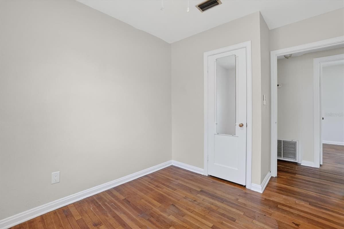 5503 LAKEWOOD CIRCLE — photo 25 of 43