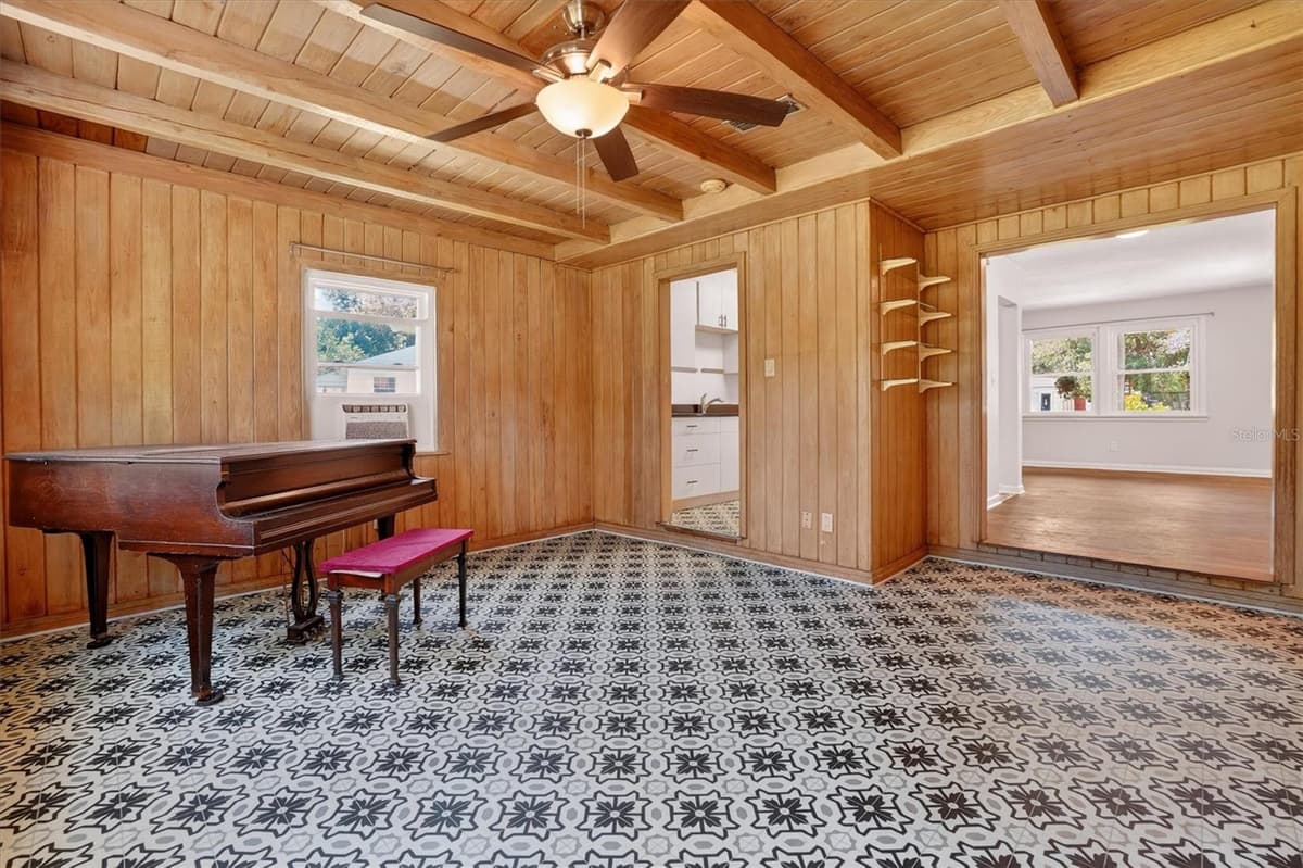 5503 LAKEWOOD CIRCLE — photo 14 of 43