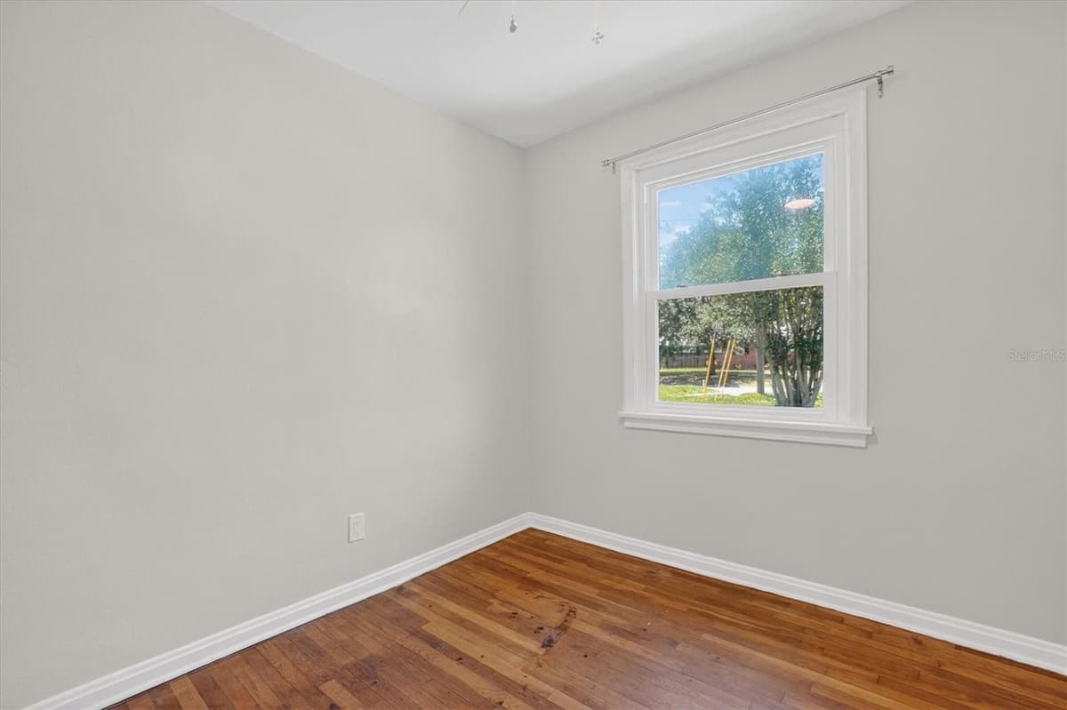 5503 LAKEWOOD CIRCLE — photo 24 of 43
