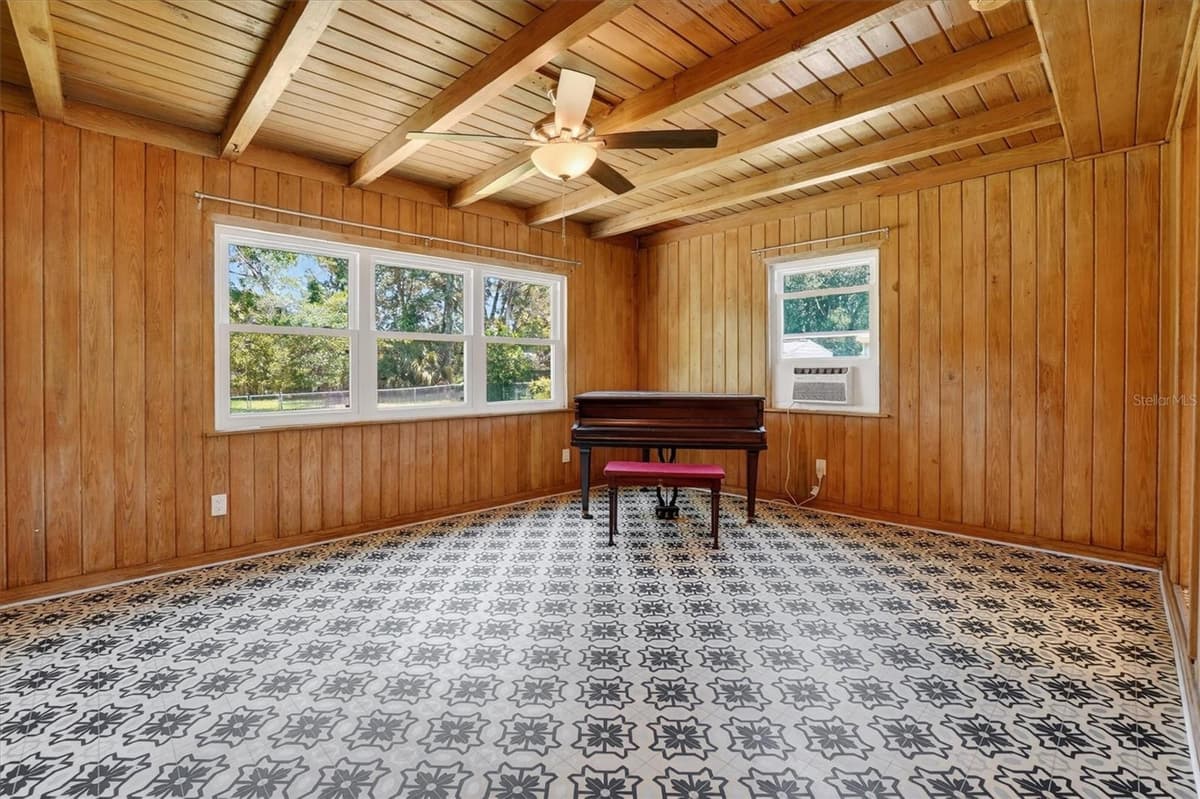 5503 LAKEWOOD CIRCLE — photo 15 of 43