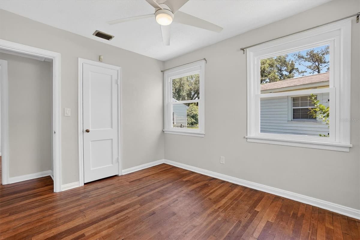 5503 LAKEWOOD CIRCLE — photo 23 of 43