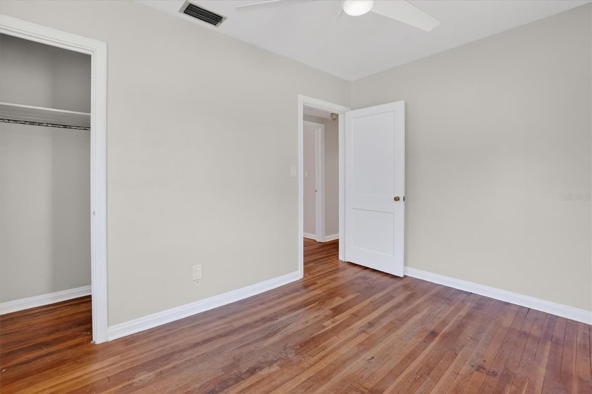 5503 LAKEWOOD CIRCLE — photo 22 of 43
