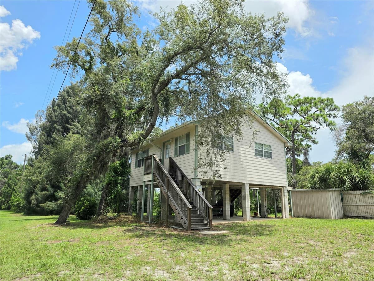 14722 FAIR OAK WAY — photo 1 of 21