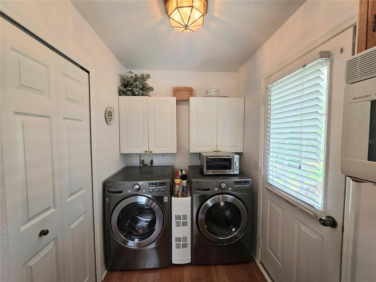 14722 FAIR OAK WAY — photo 14 of 21