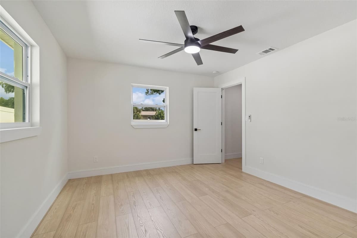 1137 54TH AVENUE — photo 30 of 41