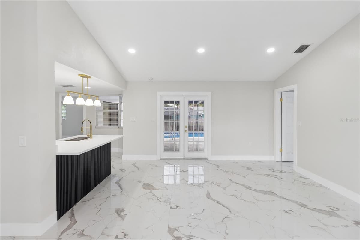 8035 LAUREL VISTA LOOP — photo 13 of 53