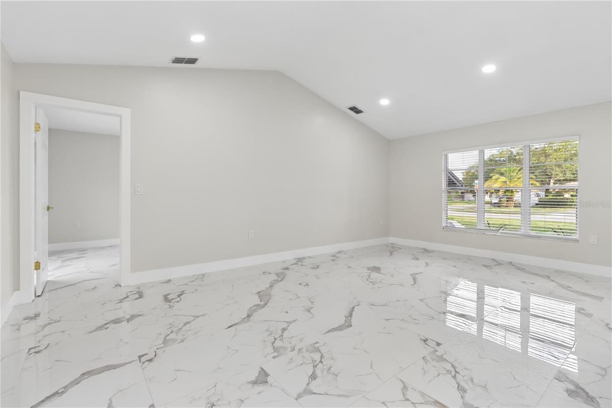 8035 LAUREL VISTA LOOP — photo 32 of 53