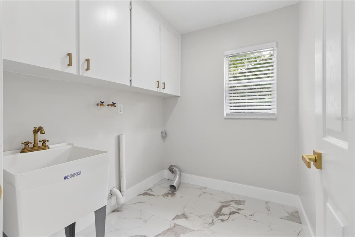 8035 LAUREL VISTA LOOP — photo 33 of 53