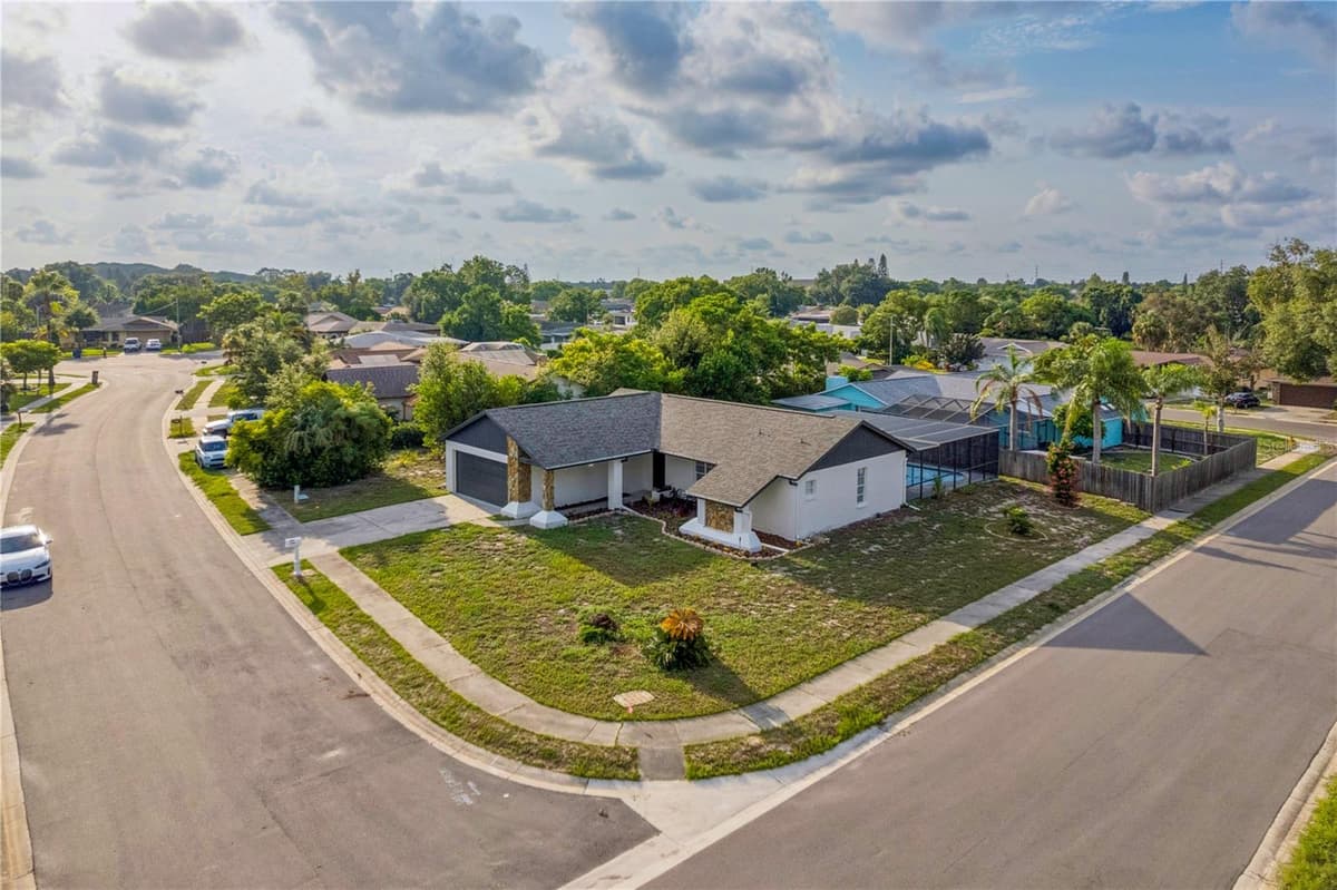 8035 LAUREL VISTA LOOP — photo 4 of 53