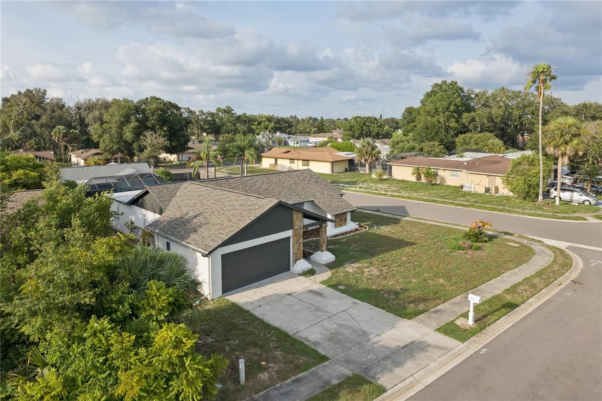 8035 LAUREL VISTA LOOP — photo 2 of 53