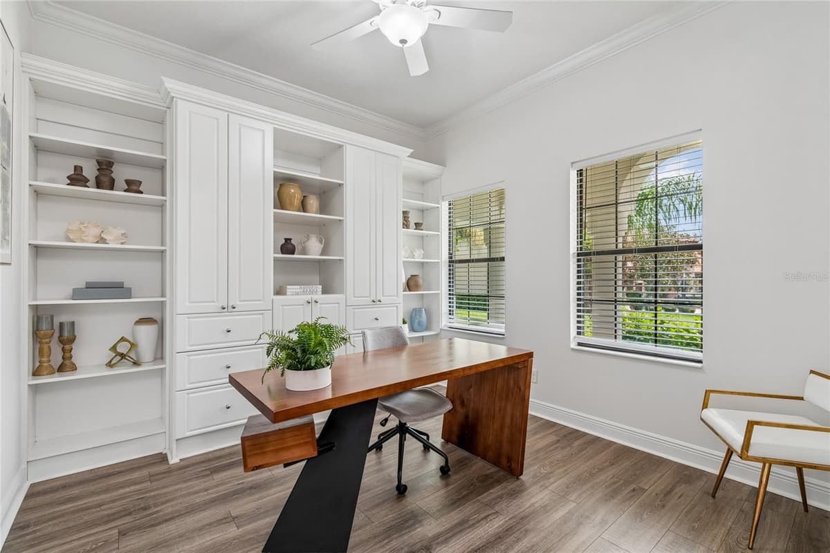 2719 CALVANO DRIVE — photo 10 of 76