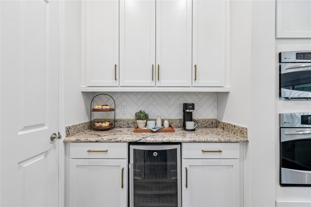 2719 CALVANO DRIVE — photo 43 of 76