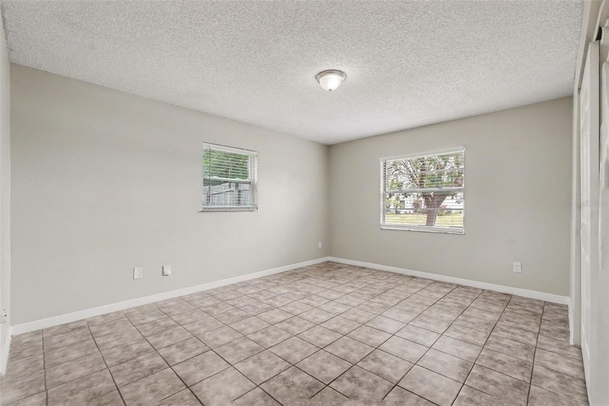 7021 LANDOVER BOULEVARD — photo 17 of 18