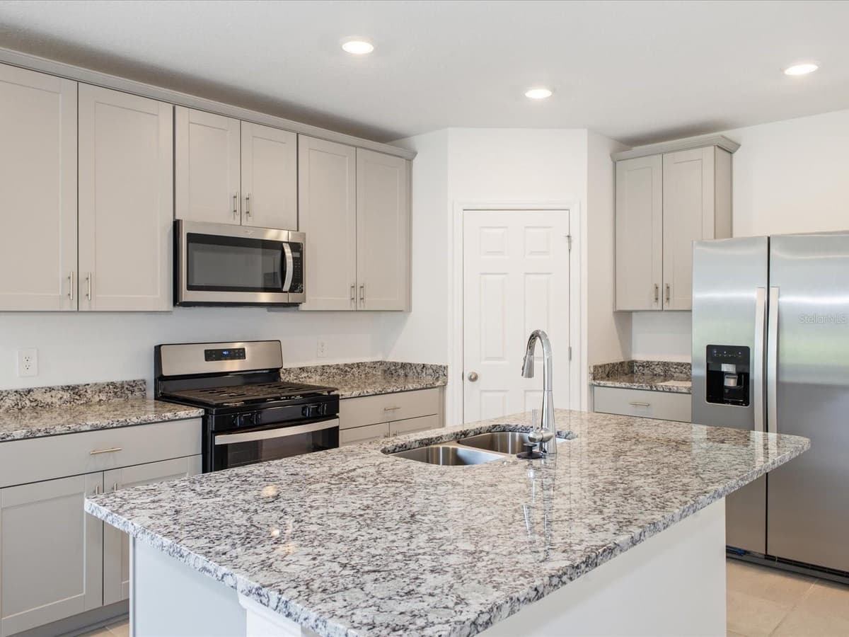 4530 EAGLE PERCH COURT — photo 7 of 12