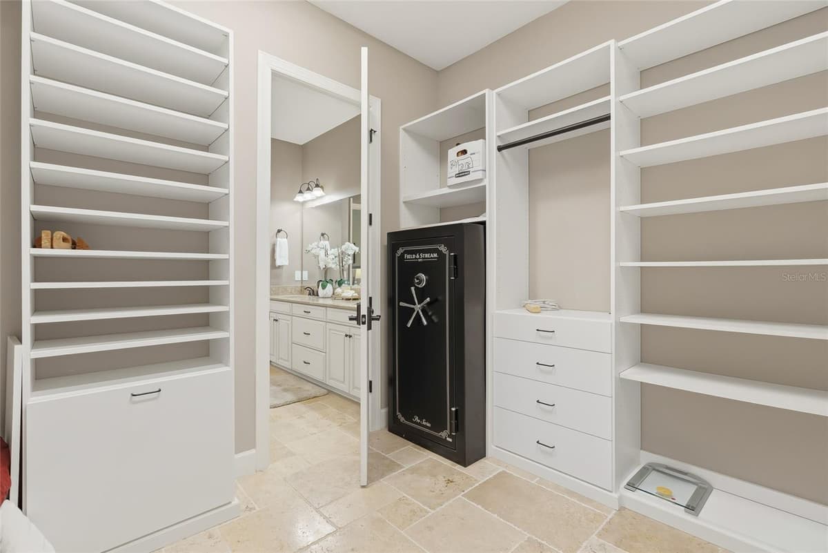 3118 FORSYTHIA DRIVE — photo 45 of 72