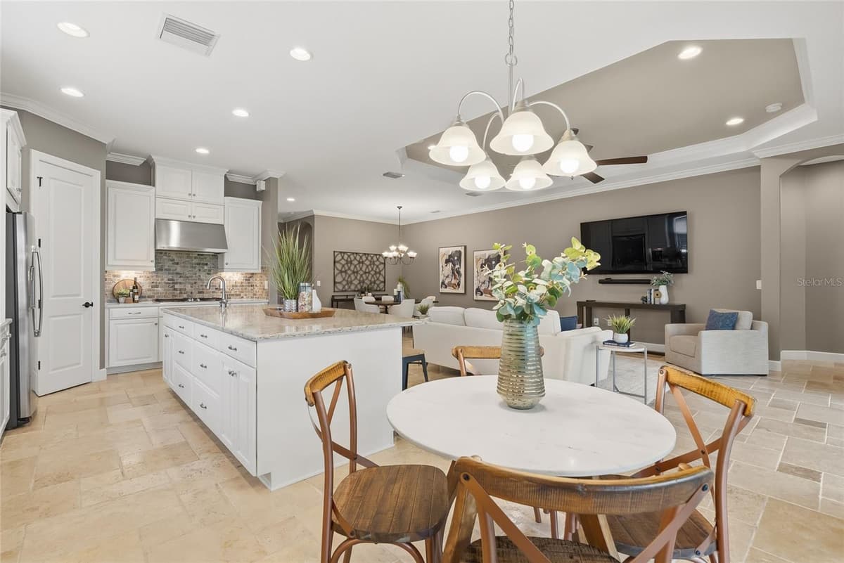 3118 FORSYTHIA DRIVE — photo 17 of 72