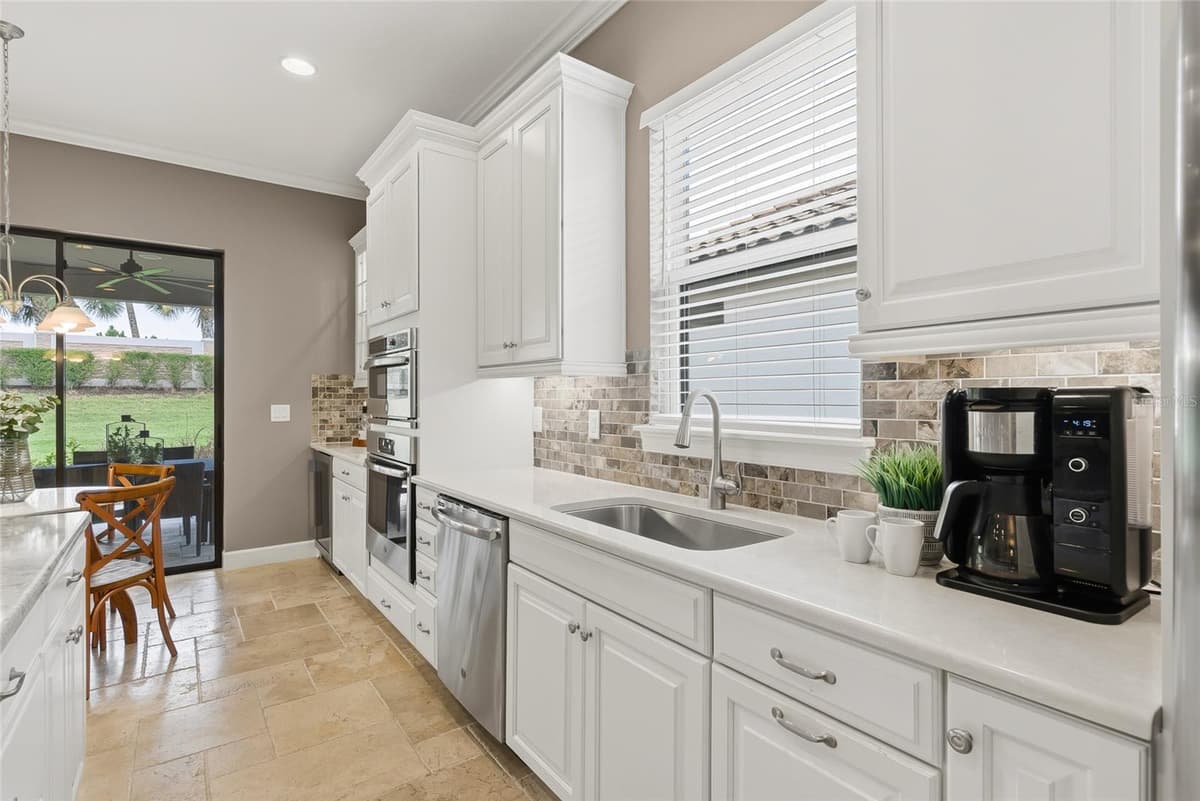 3118 FORSYTHIA DRIVE — photo 23 of 72