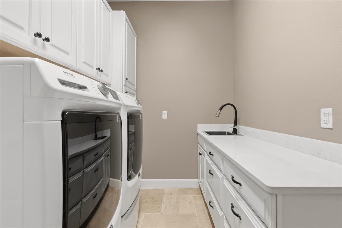3118 FORSYTHIA DRIVE — photo 47 of 72