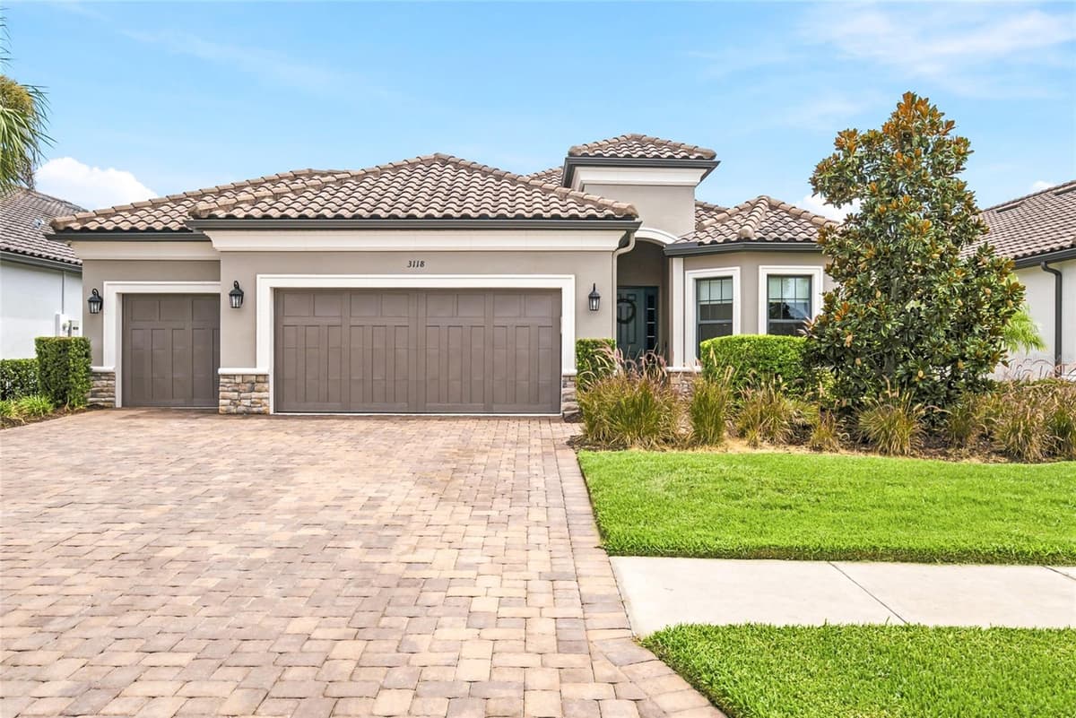 3118 FORSYTHIA DRIVE — photo 1 of 72