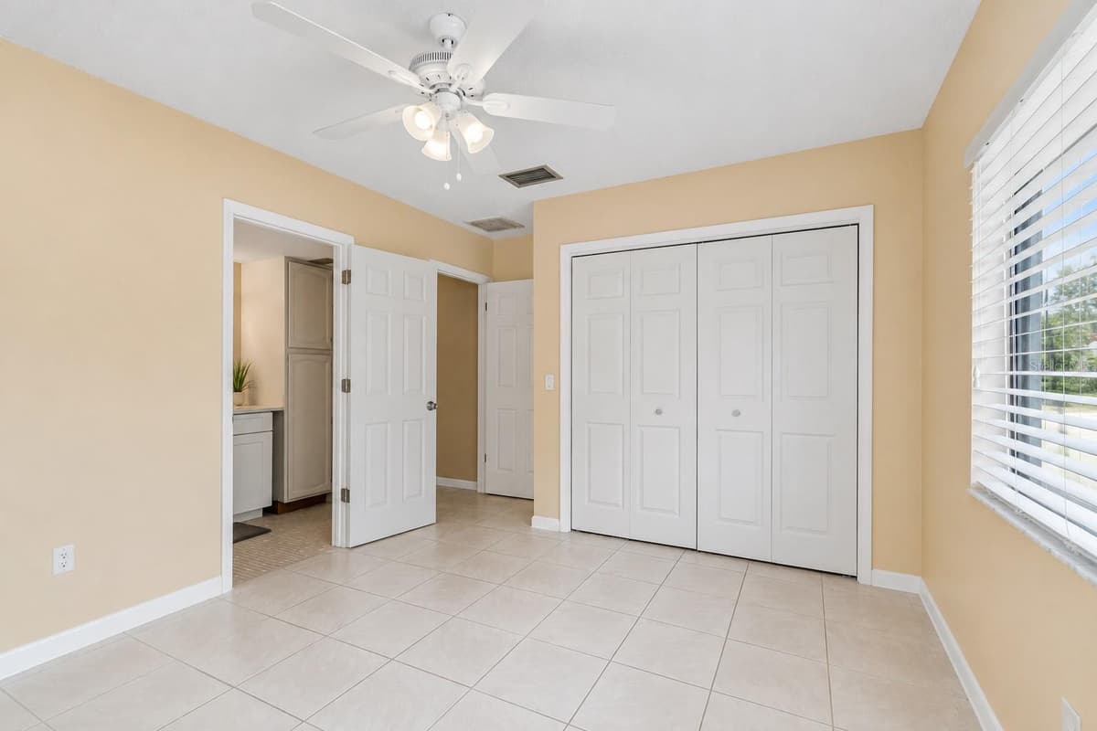 1109 SOMERSET CIRCLE — photo 18 of 36