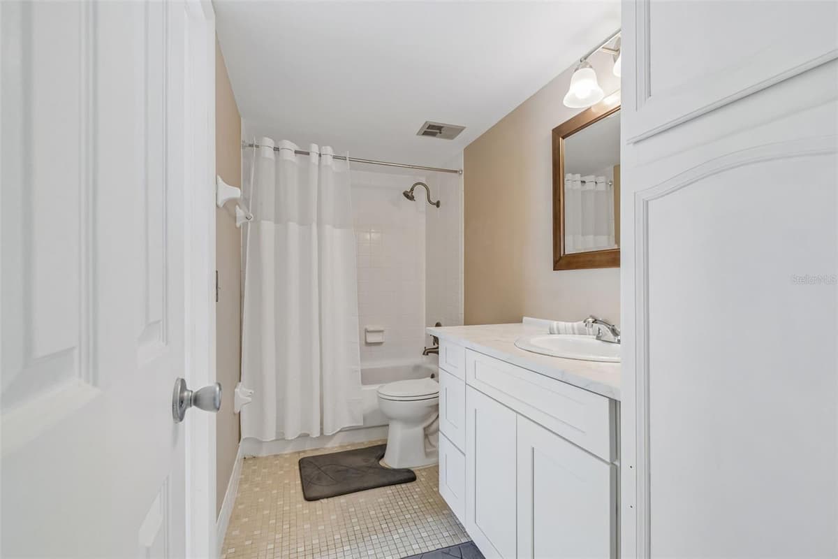1109 SOMERSET CIRCLE — photo 23 of 36
