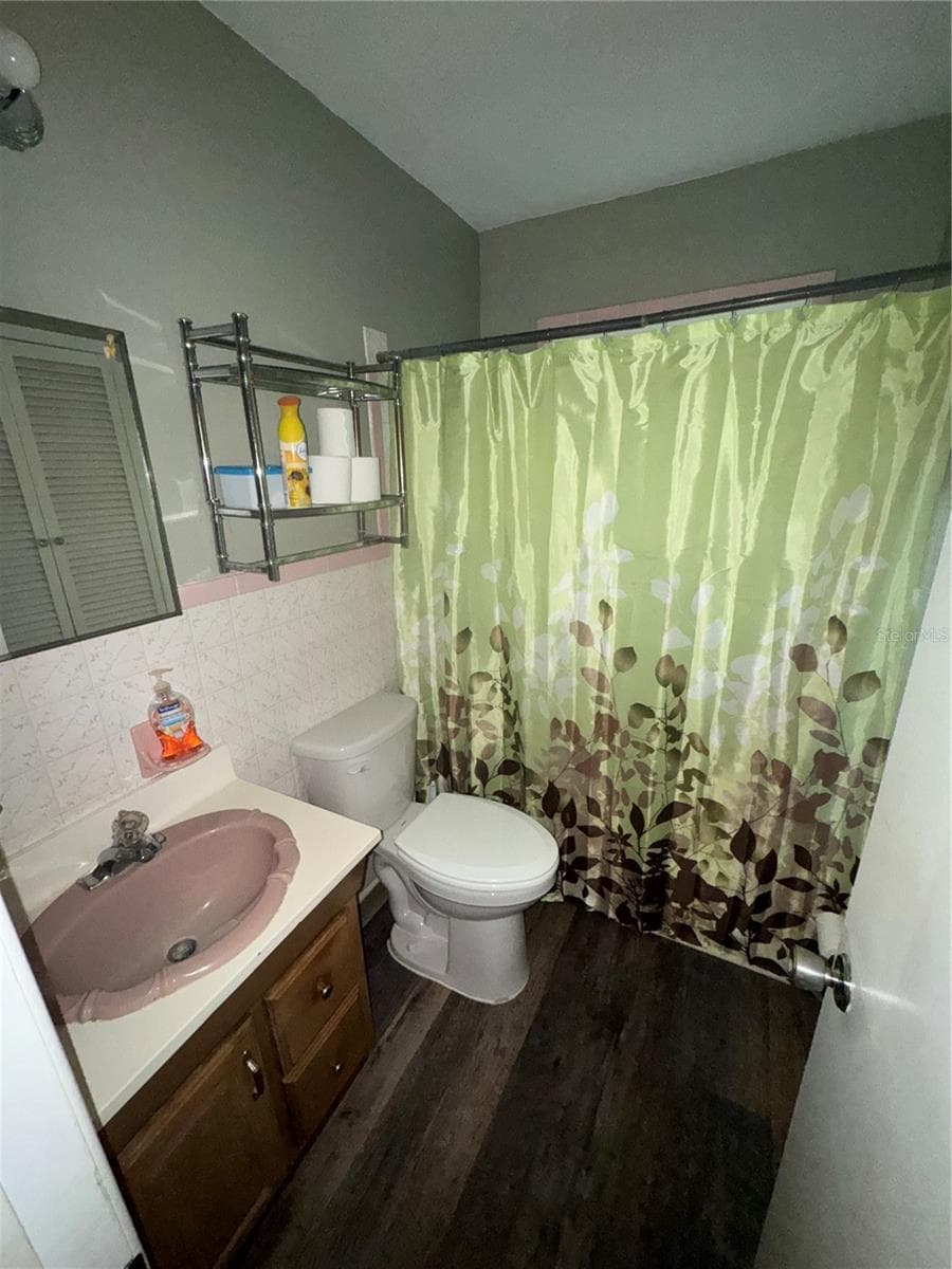 3845 40TH AVENUE — photo 4 of 8
