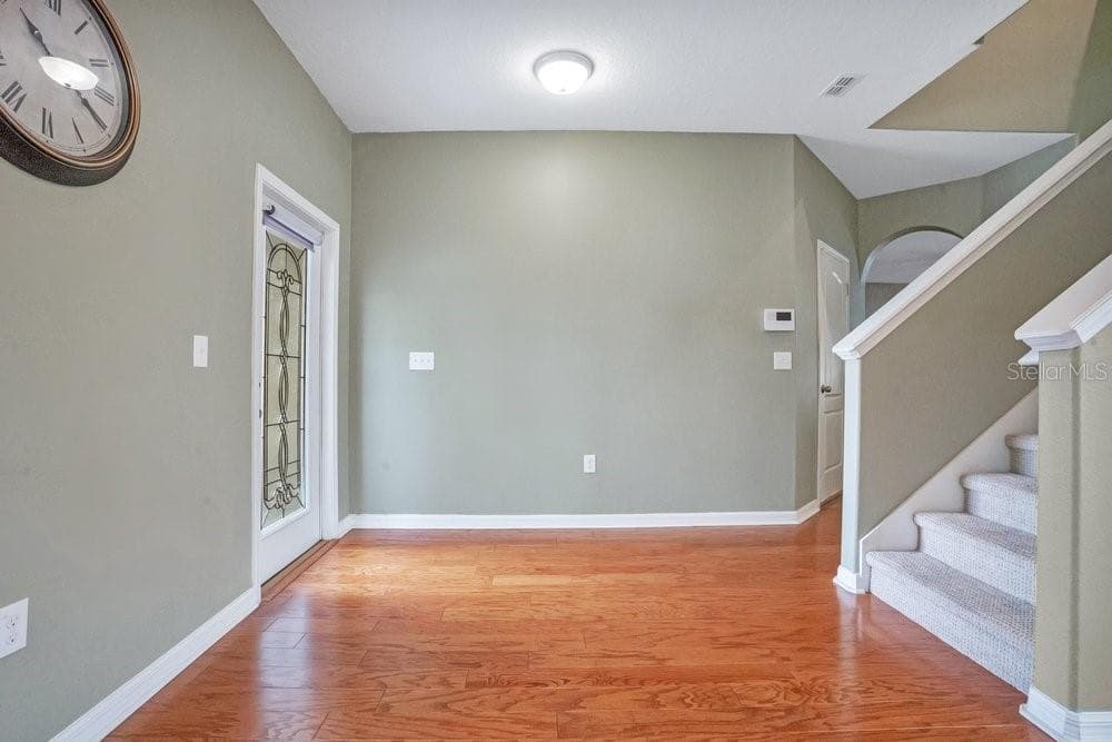 4847 HAVILLAND DRIVE — photo 2 of 43
