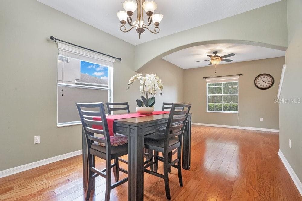 4847 HAVILLAND DRIVE — photo 7 of 43