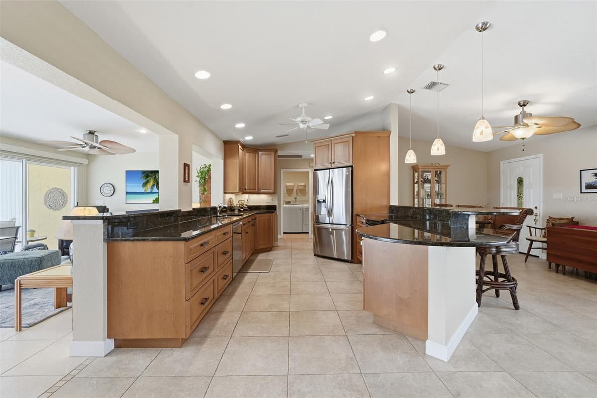 365 BELAIRE COURT — photo 7 of 46