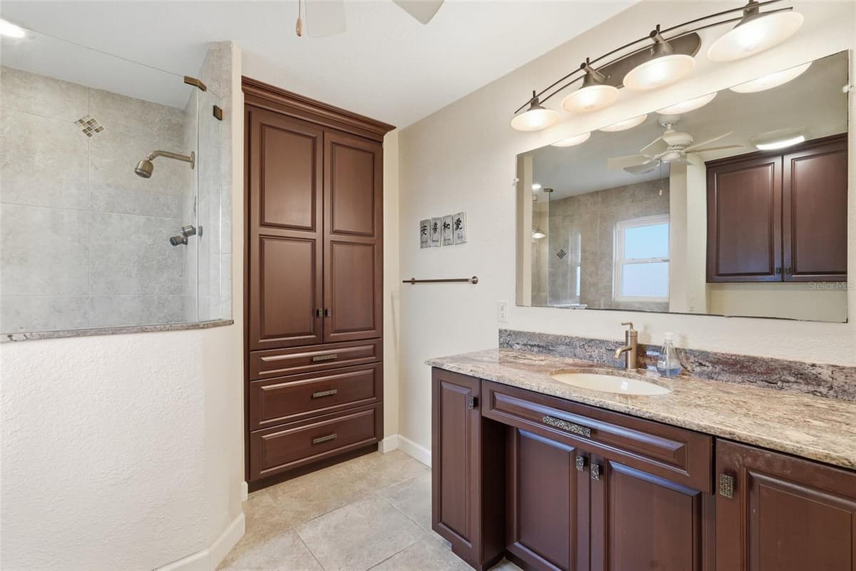 365 BELAIRE COURT — photo 17 of 46