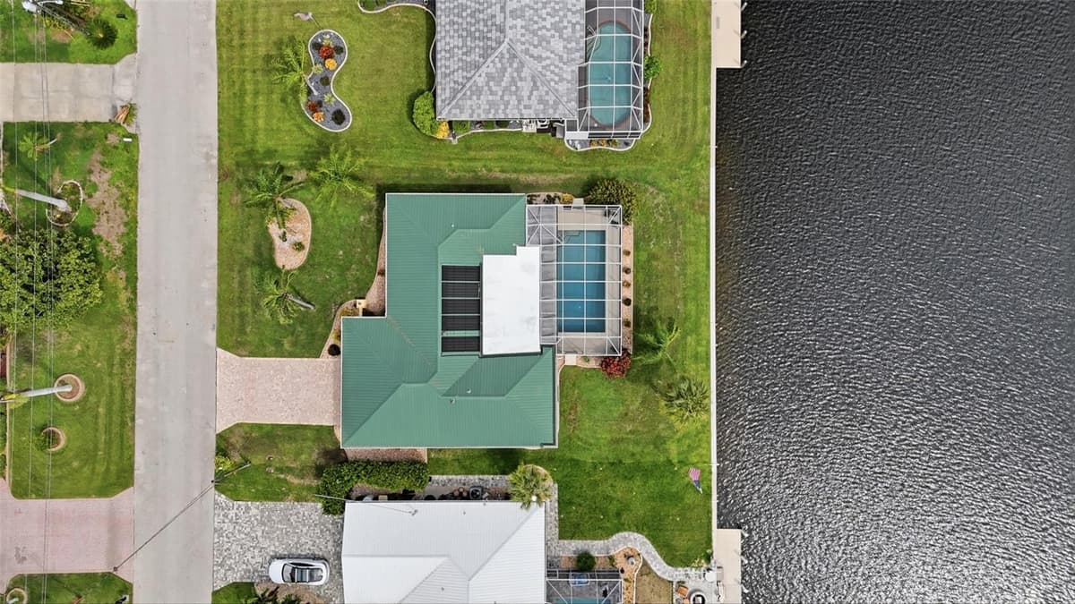 365 BELAIRE COURT — photo 27 of 46