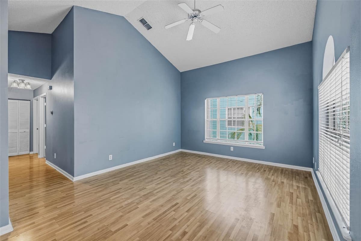 3002 CLEVELAND STREET — photo 5 of 25