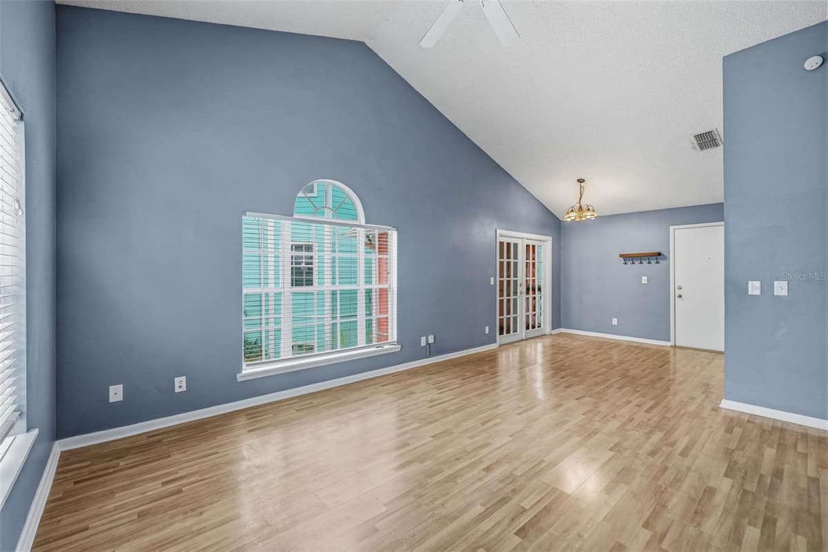 3002 CLEVELAND STREET — photo 4 of 25
