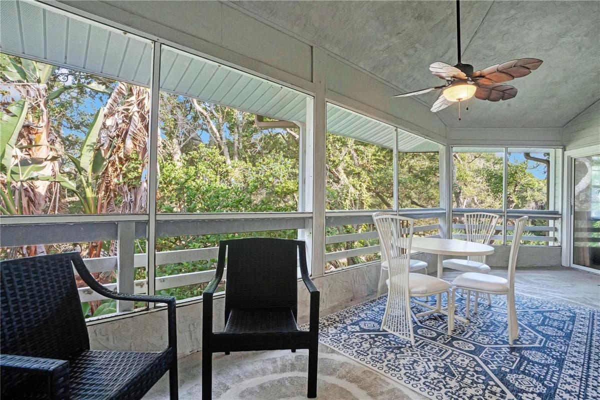 4303 SEA MIST DRIVE — photo 11 of 27