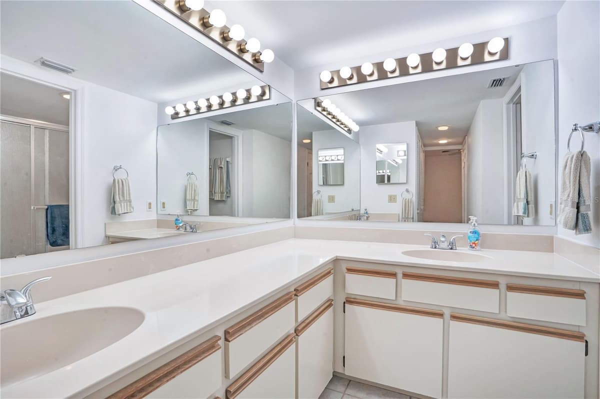4303 SEA MIST DRIVE — photo 20 of 27