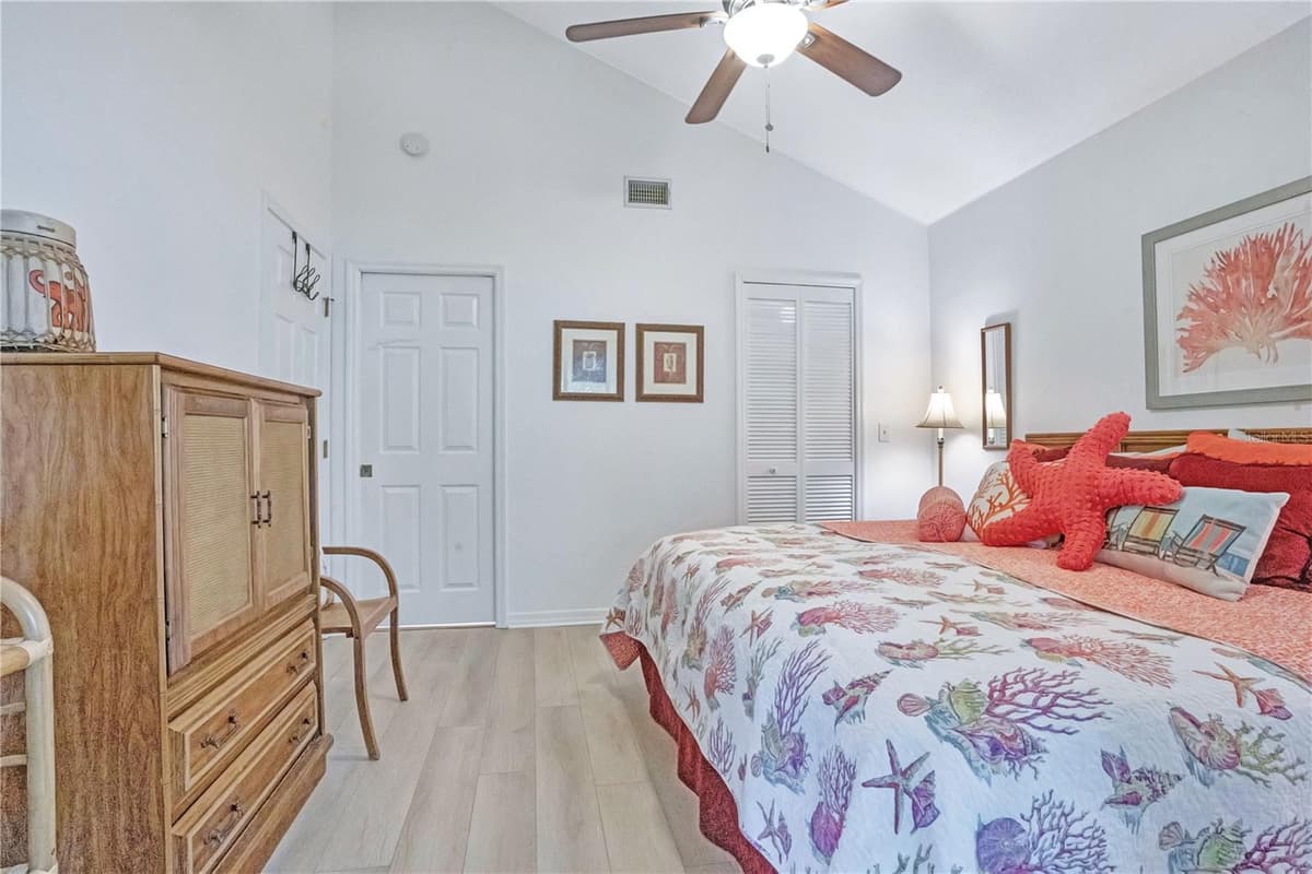 4303 SEA MIST DRIVE — photo 13 of 27