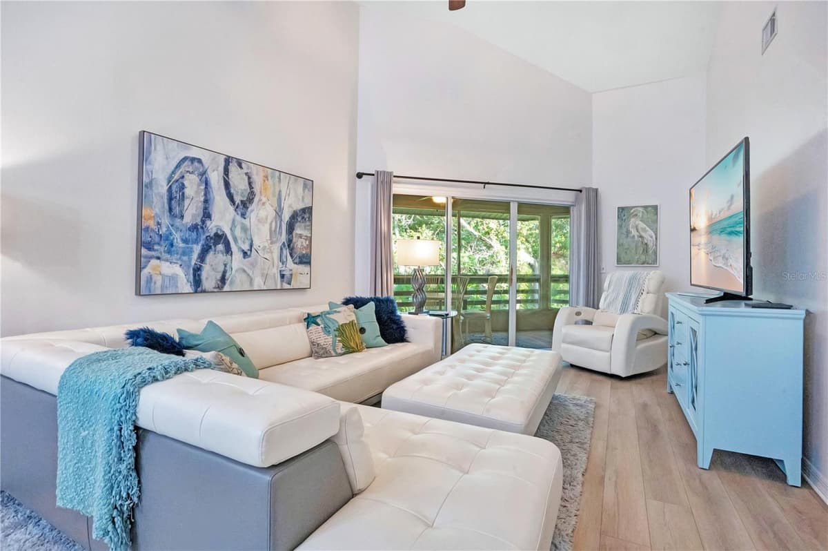 4303 SEA MIST DRIVE — photo 9 of 27