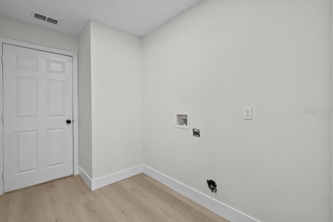 1537 MORNING STAR DRIVE — photo 7 of 26