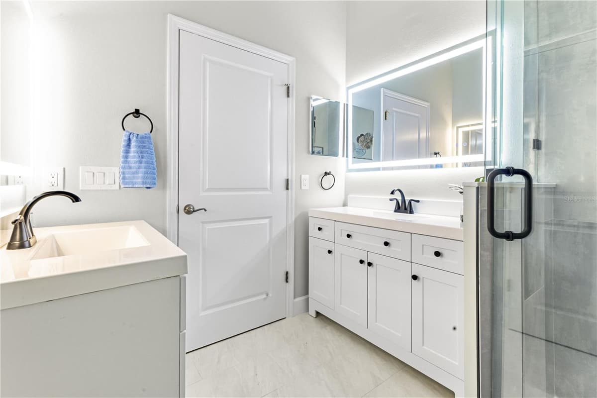 2047 ROSELAWN STREET — photo 31 of 41