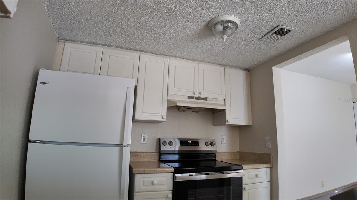 8512 OLEANDER FLOWER LANE — photo 10 of 21