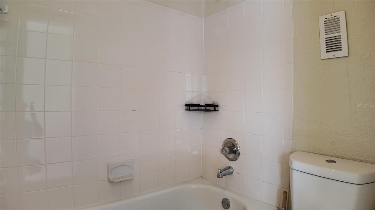 8512 OLEANDER FLOWER LANE — photo 19 of 21