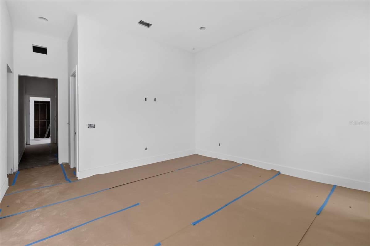 207 GARDENIA AVENUE — photo 30 of 52