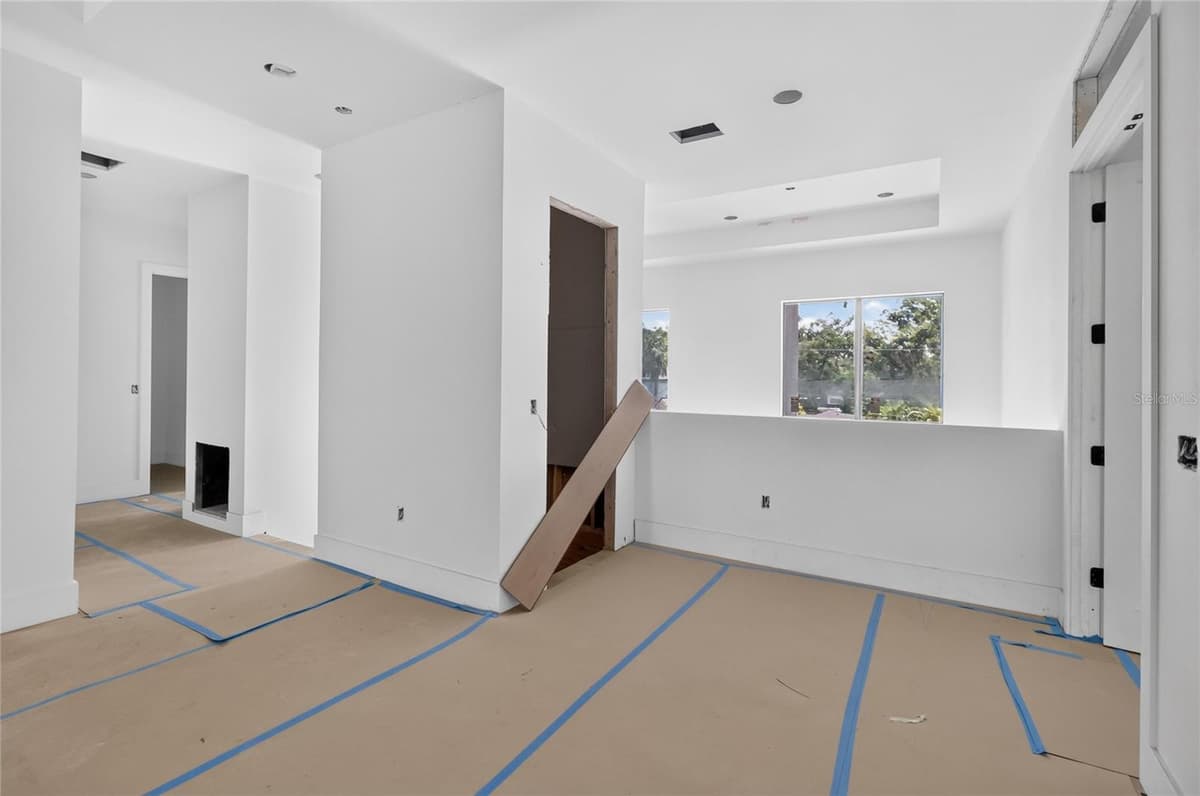 207 GARDENIA AVENUE — photo 37 of 52