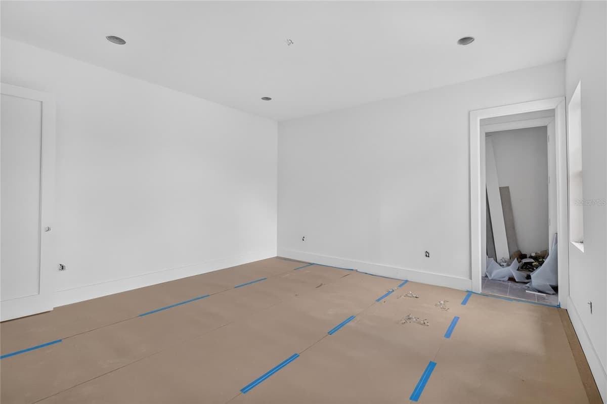 207 GARDENIA AVENUE — photo 42 of 52