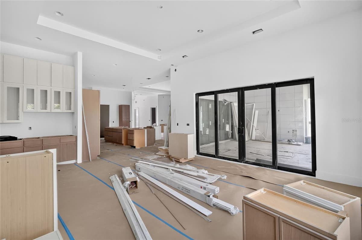 207 GARDENIA AVENUE — photo 33 of 52