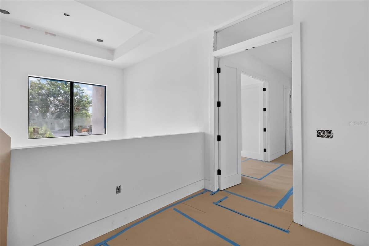 207 GARDENIA AVENUE — photo 38 of 52